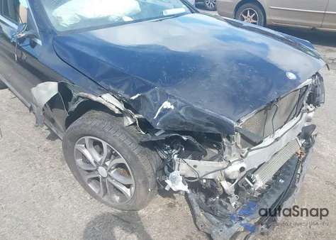 2015 Mercedes-Benz C 300 4Matic/Luxury 4Matic/Sport 4Matic from USA, damaged, VIN 55SWF4KB5FU062694